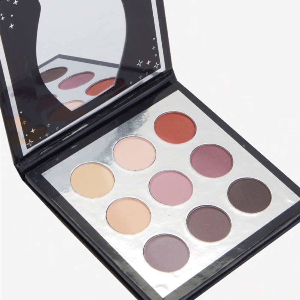 Nightmare before Xmas Eyeshadow Palette